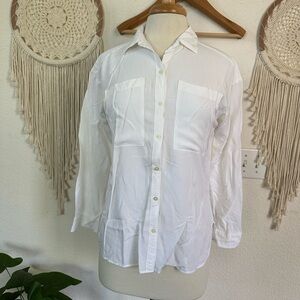 LOFT white Button-Up Shirt petite small